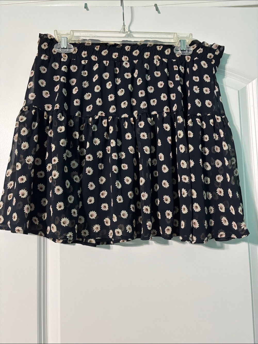 B Jewel Black Mini Skirt with Cream Daisy Print